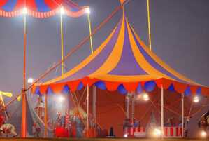 Фотография перформанса Цирк от компании Три метлы (Фото 1)